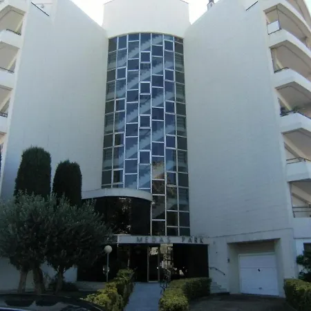 Le Nid Bleu Estartit Apartamento *